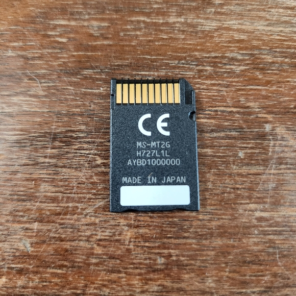 Sony PSP Playstation Portable 2 GB Memory Stick Pro DUO Magicgate Mark 2 - Picture 2 of 2